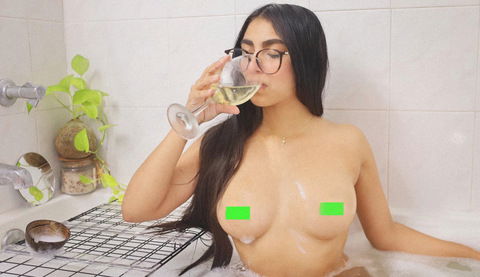 alvnapr (Alvna) OnlyFans Leaked Pictures & Videos 

 picture 2