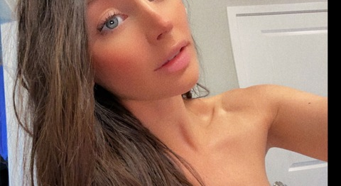 @alynicole leaks Onlyfans videos for free 

 picture 2