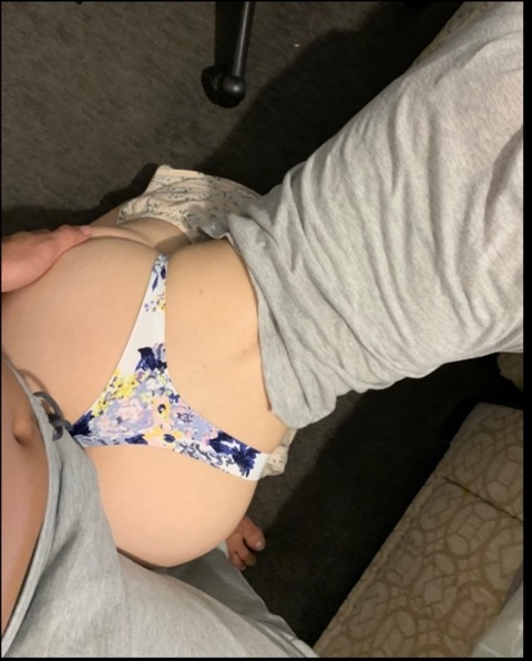 View alyssa.nova OnlyFans content for free 

 picture 2
