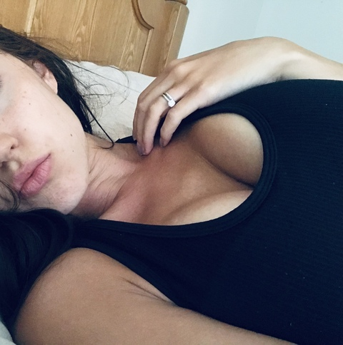 alyssajames21 OnlyFans Leaked 

 picture 2