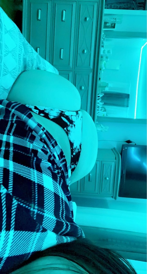 View aly d :) (alyssamdiaz1122) OnlyFans 13 Photos and 2 Videos gallery 

 picture 2