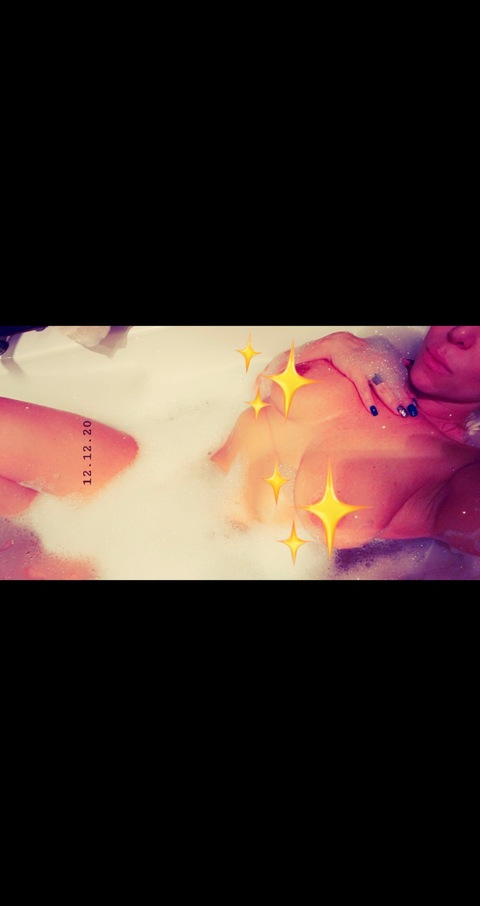 Download alyssaw81 OnlyFans content for free 

 picture 2