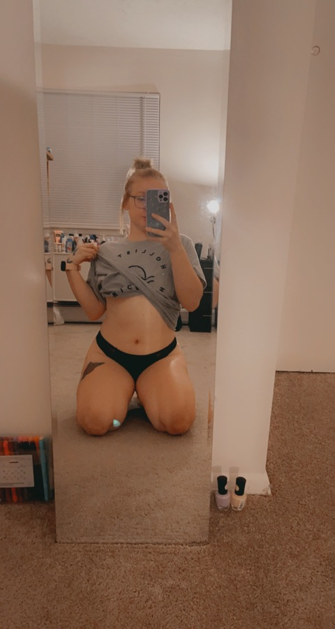 Download amandalynn0023 OnlyFans content for free 

 picture 2