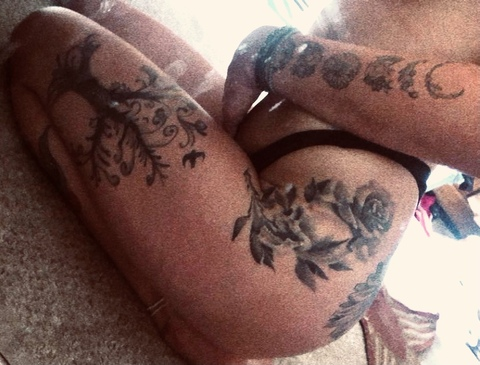 View Amanda🖤Marie (amandamarie005) OnlyFans 74 Photos and 1 Videos gallery 

 picture 2