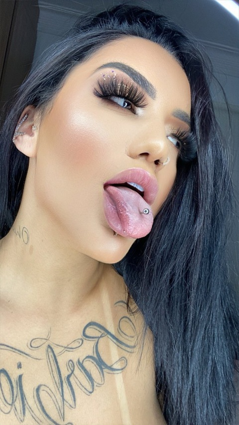 View amandasouza OnlyFans content for free 

 picture 2