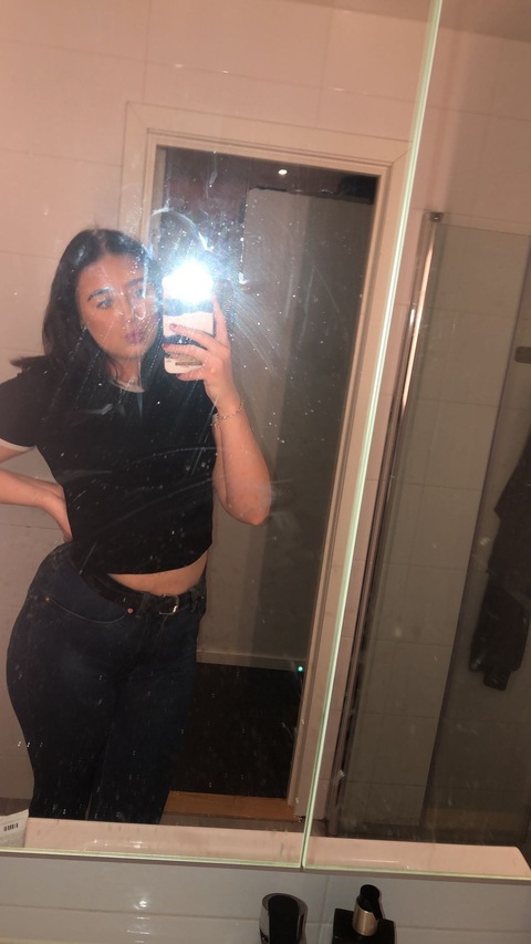 @amandissh leaks Onlyfans videos free 

 picture 2
