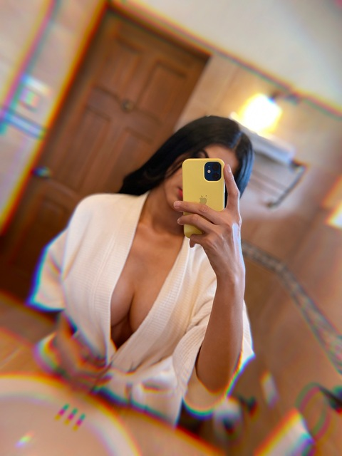 View amayrani93 OnlyFans videos and photos for free 

 picture 2