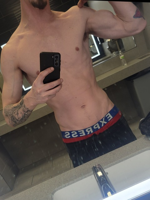 amayze (Austyn Mayze) OnlyFans Leaked Videos and Pictures 

 picture 2