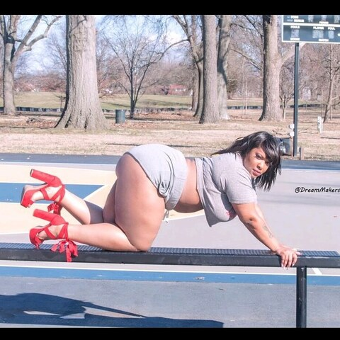 @amazon_502 leaked Onlyfans gallery for free 

 picture 2