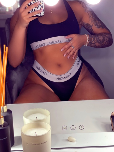 View ameliafaithx (Amelia Faith) OnlyFans 9 Photos and 1 Videos leaks 

 picture 2