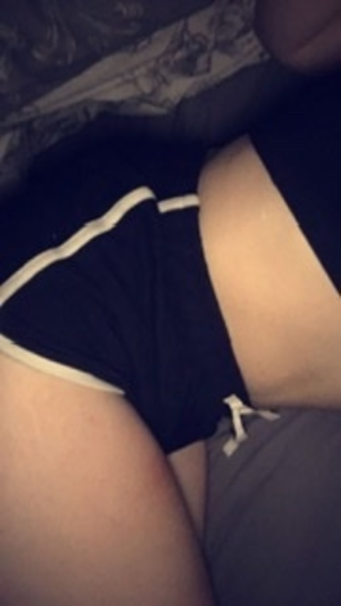amellia20 OnlyFans Leak 

 picture 2