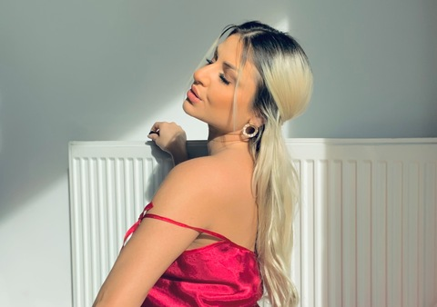 Free access to @ammellyaxo (Amy) Leaked OnlyFans 

 picture 2