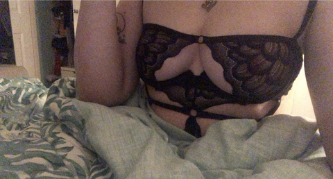 amy465606 OnlyFans Leak 

 picture 2