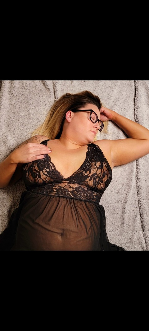 @amystarr216 leaks Onlyfans content for free 

 picture 2