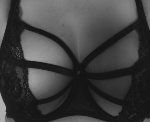 Onlyfans leaks amyyy__ 

 picture 2
