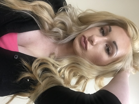 View anakapri OnlyFans content for free 

 picture 2