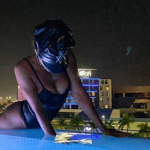 anakarolina OnlyFans Leaked 

 picture 2