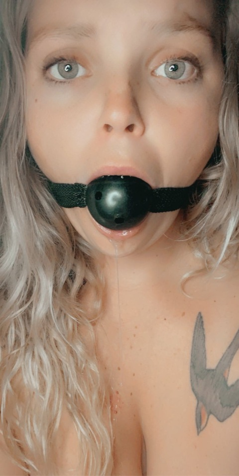 View AnalScuba (analscuba) OnlyFans 8 Photos and 3 Videos leaks 

 picture 2