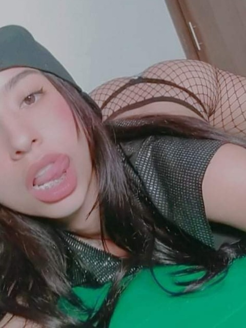 andreah77 (Andrea) OnlyFans Leaked Videos and Pictures 

 picture 2