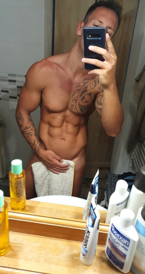 andreamask OnlyFans Leaks 

 picture 2