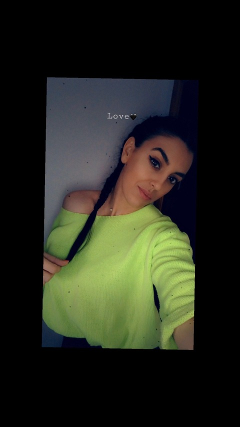 View andreea.d (Andreea) OnlyFans 1 Photos and 0 Videos for free 

 picture 2