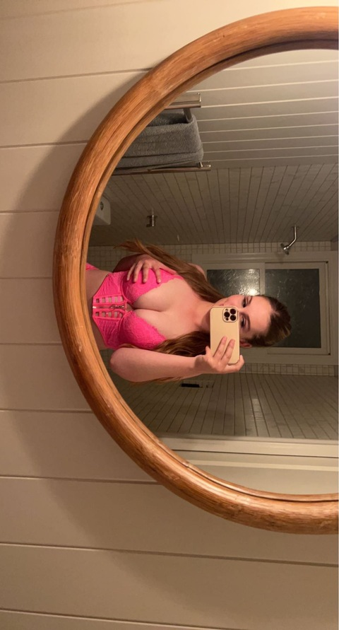 angel28628 OnlyFans Leaked (4 Photos and 1 Videos) 

 picture 2