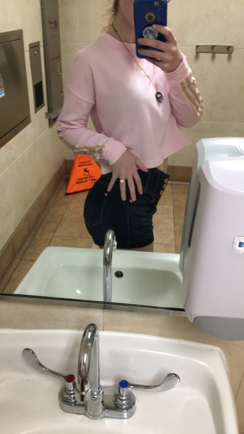 angelanicole121316 OnlyFans Leaked Photos and Videos 

 picture 2