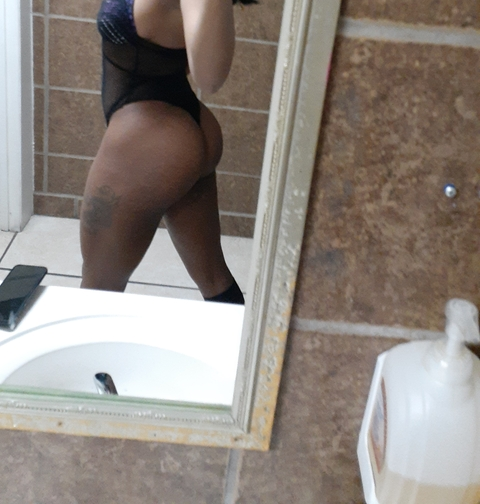 angelanoel25 OnlyFans Leaked 

 picture 2