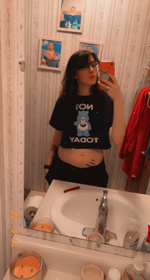 angelcutiepie OnlyFans Leaks (2 Photos and 0 Videos) 

 picture 2