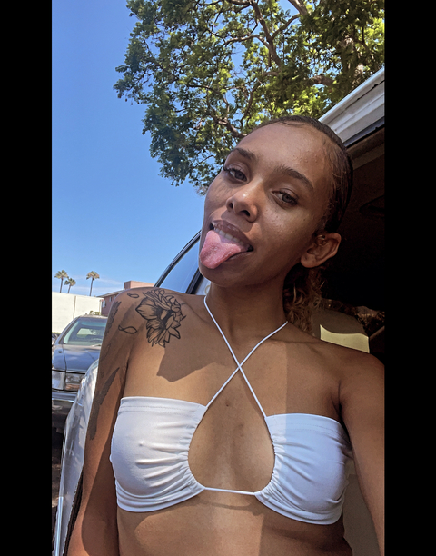 angelgramss OnlyFans Leaks (21 Photos and 13 Videos) 

 picture 2