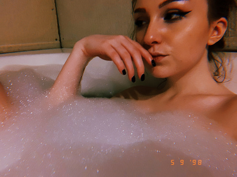 View angeltoes1212 OnlyFans content for free 

 picture 2