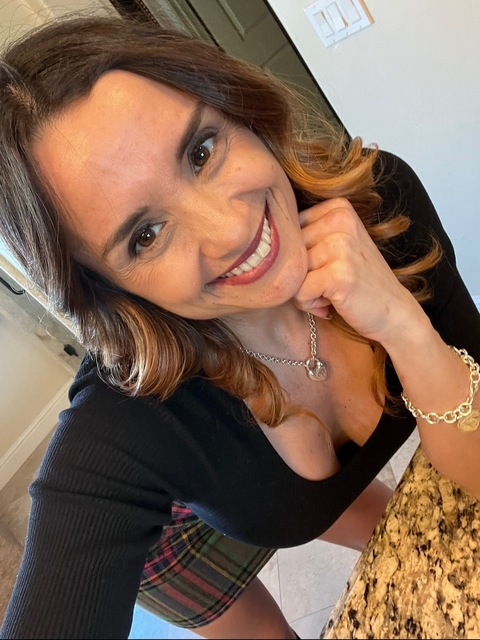 @angelvixenmom leaks Onlyfans photos for free 

 picture 2