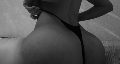 angie_18 (Angie Julieth🤯) OnlyFans Leaks 

 picture 2
