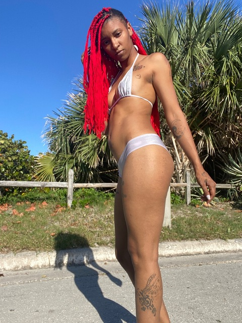 Onlyfans leak angiekush 

 picture 2
