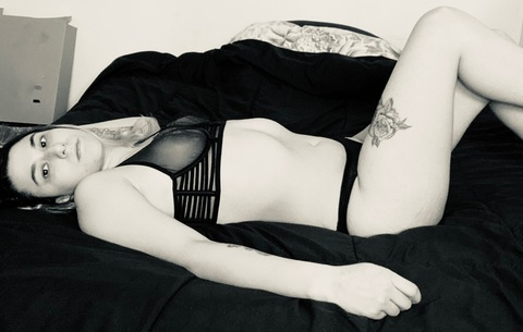 Onlyfans leak angiexo23 

 picture 2