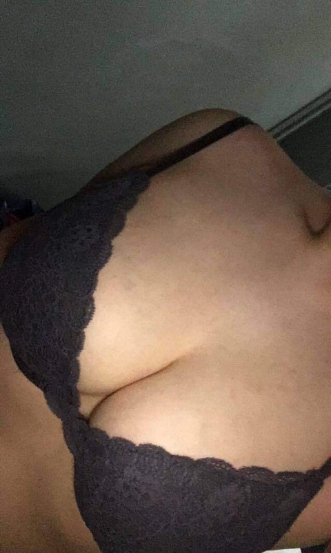 angiiy OnlyFans Leaked Photos and Videos 

 picture 2
