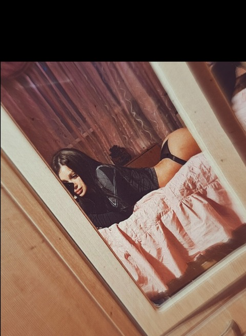 View anita_dark (Anita) OnlyFans 12 Photos and 1 Videos leaked 

 picture 2