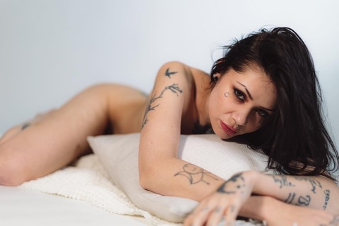 Onlyfans free content annamariesilk 

 picture 2