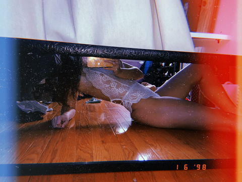 View annamcknight OnlyFans videos and photos for free 

 picture 2