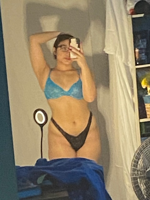 Onlyfans leaks anncamm 

 picture 2