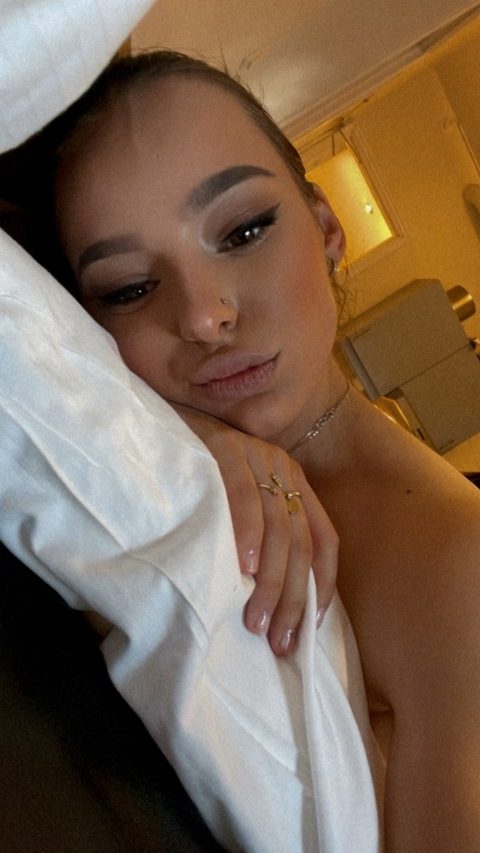 anne_mary_11 (Ana) OnlyFans Leaked Content 

 picture 2