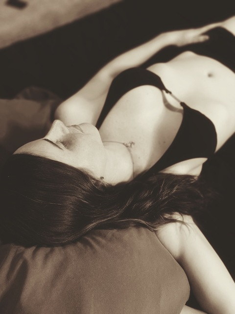 @anneatomicfree leaked Onlyfans content free 

 picture 2