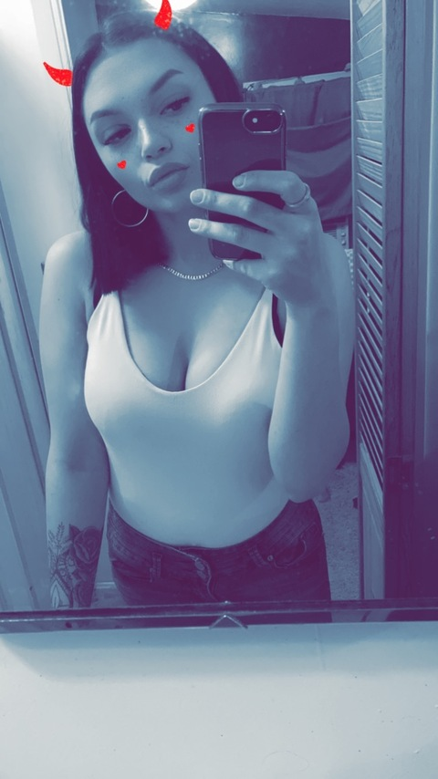 annieann96 OnlyFans Leak (4 Photos and 1 Videos) 

 picture 2