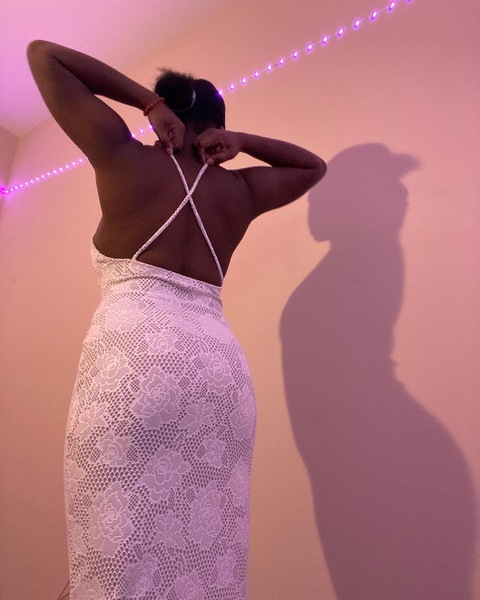View annisexo21 OnlyFans content for free 

 picture 2