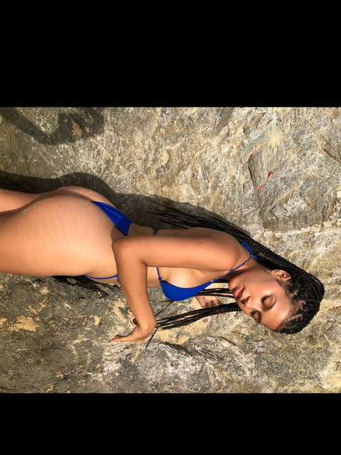 View Angie (annjrm) OnlyFans 19 Photos and 3 Videos for free 

 picture 2