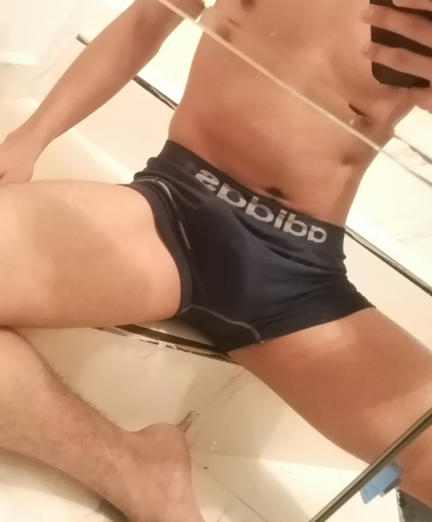 anthorny7 OnlyFans Leaked (7 Photos and 2 Videos) 

 picture 2