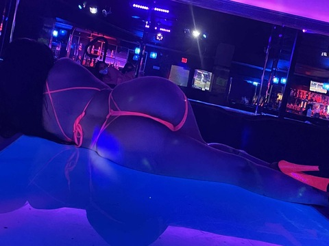 aphroditenympho OnlyFans Leaked Photos and Videos 

 picture 2