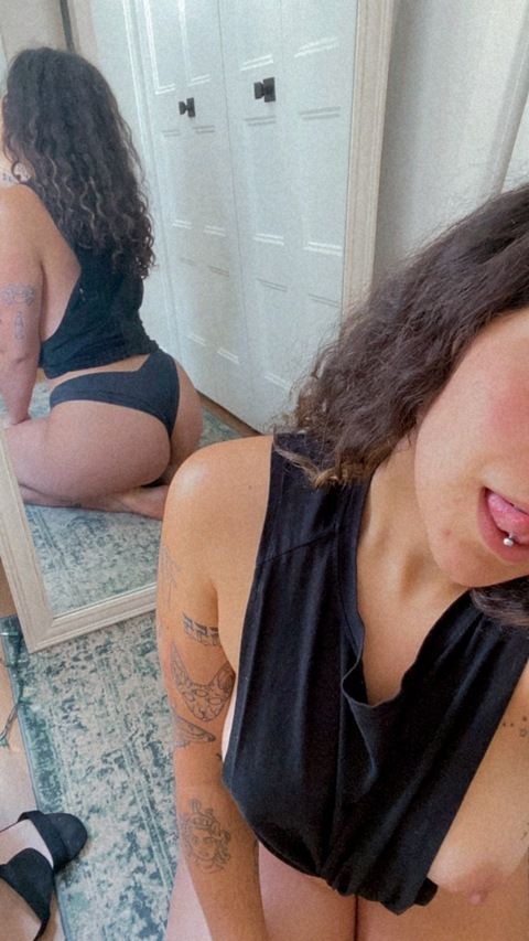 appleb0ttomjeans (Maudecharbo) OnlyFans Leaked Videos and Pictures 

 picture 2