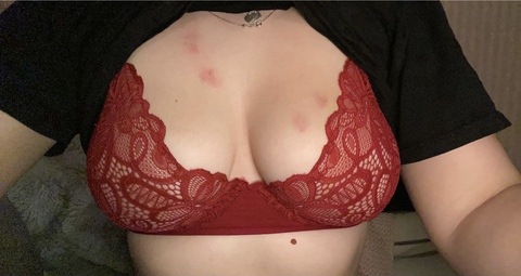 View april_rose894 OnlyFans videos and photos for free 

 picture 2