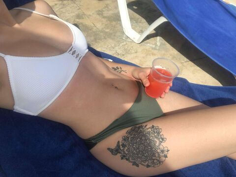 aprilgreys (April) OnlyFans Leaked Videos and Pictures 

 picture 2